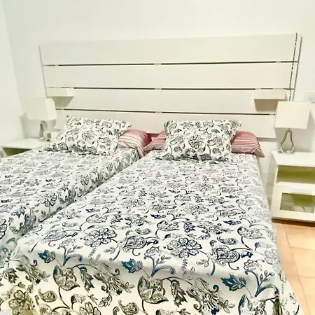 Casa Valdes Cristianos Center 아파트